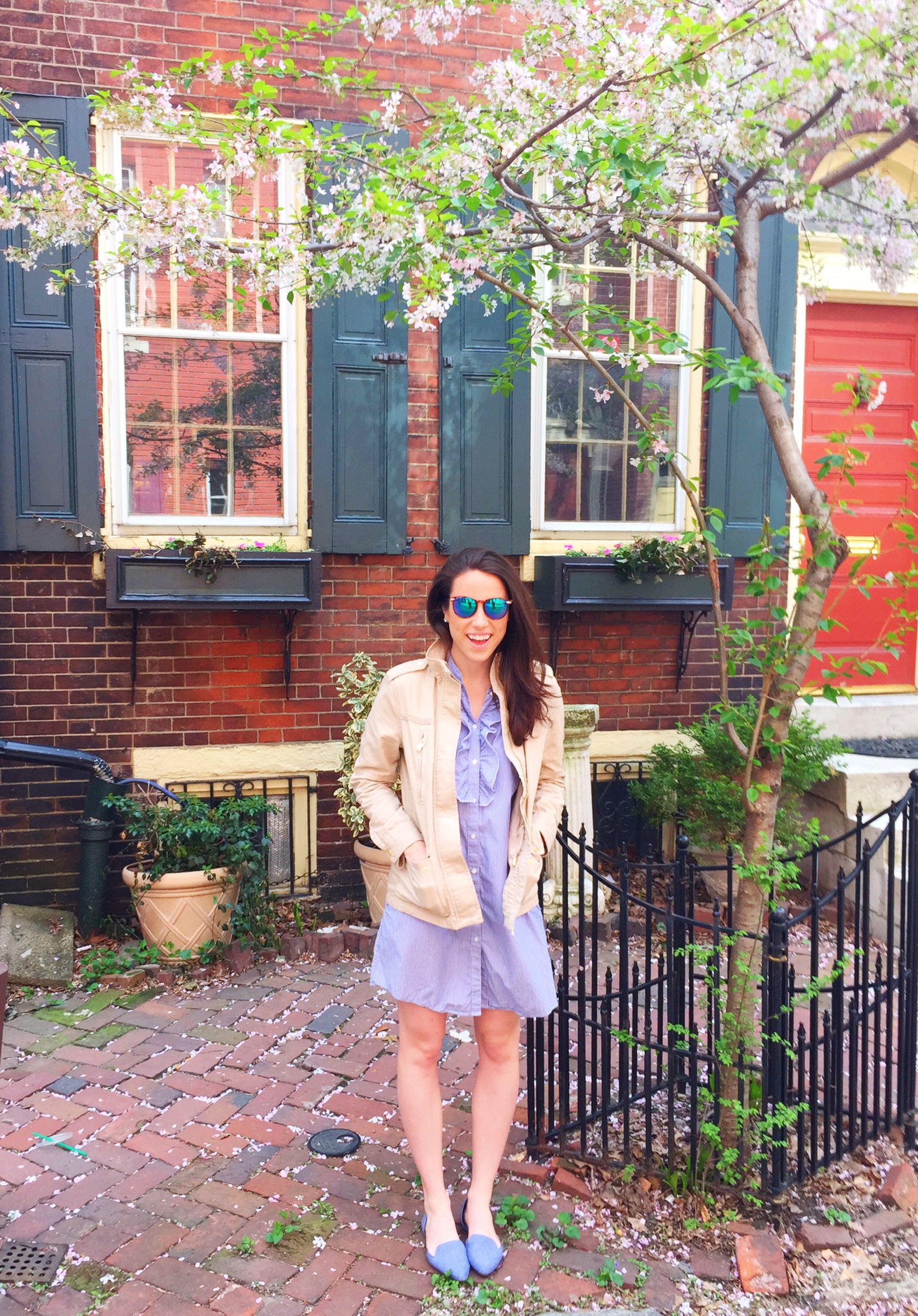 outfit idea | spring jacket chambray flats