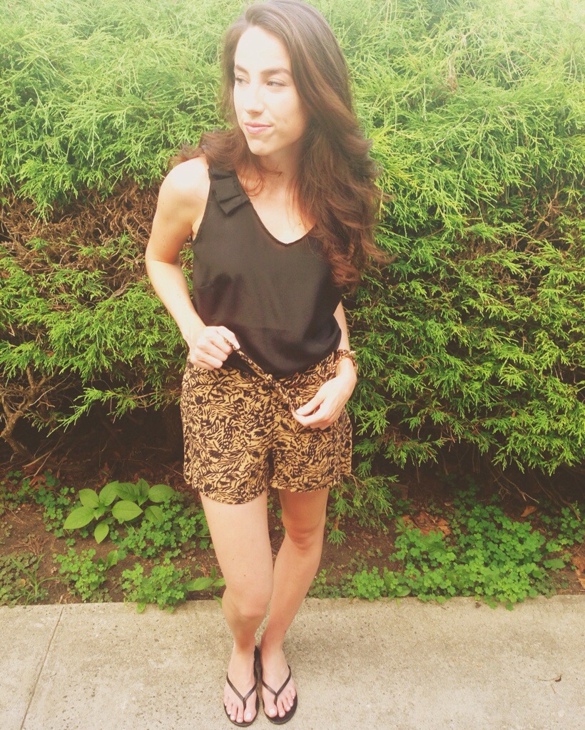 palm tree shorts | a summer night outfit