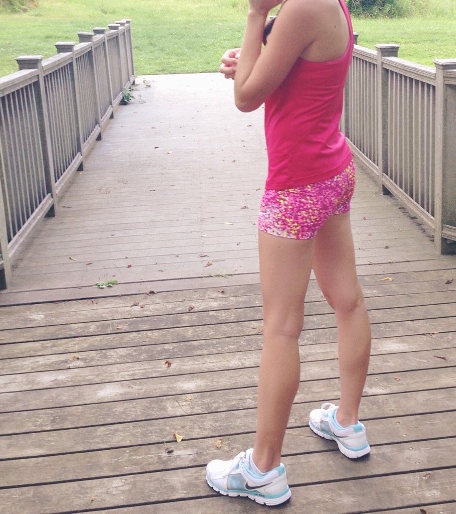 nike pro shorts | pink pattern | running outfit